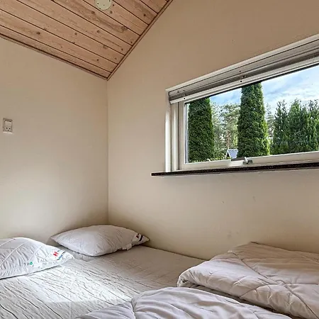 Cozy In With Private Swimming Pool, Be Inside Or Outside Kolind